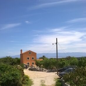Hausrenovierung – FOR SALE