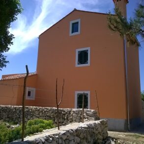 Hausrenovierung – FOR SALE